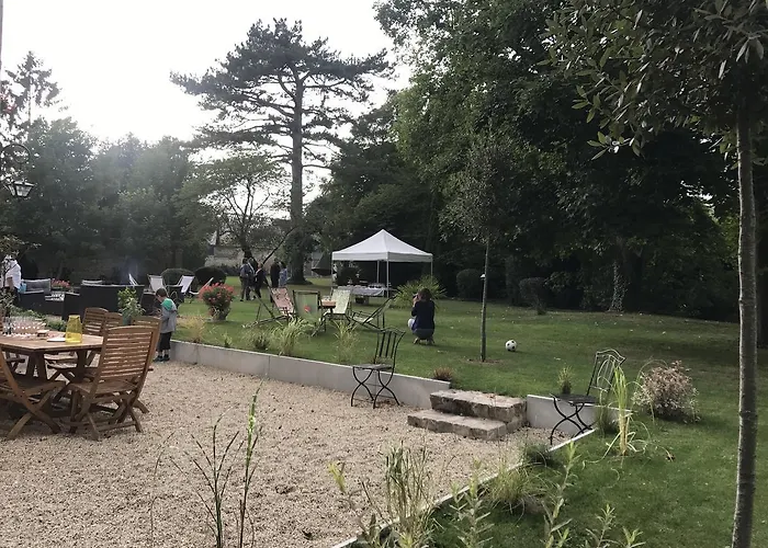 La Buissonnière Couette-café 4*